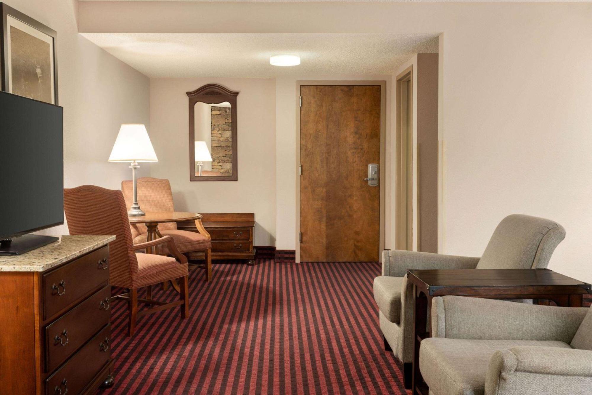 Ramada By Wyndham Pigeon Forge North Hotel Exterior foto